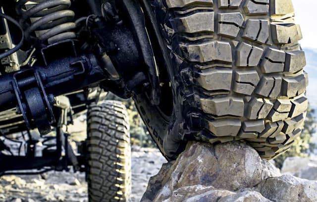 kha-nang-bam-duong-cua-lop-xe